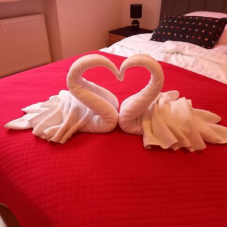 Apartament Love On 5 - Milosc Na 5 Legnica Exterior foto